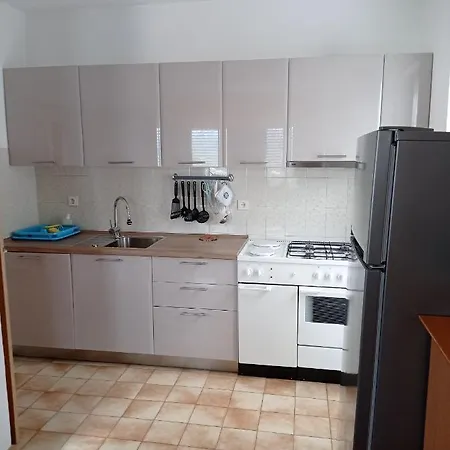 2340a Apartmán *